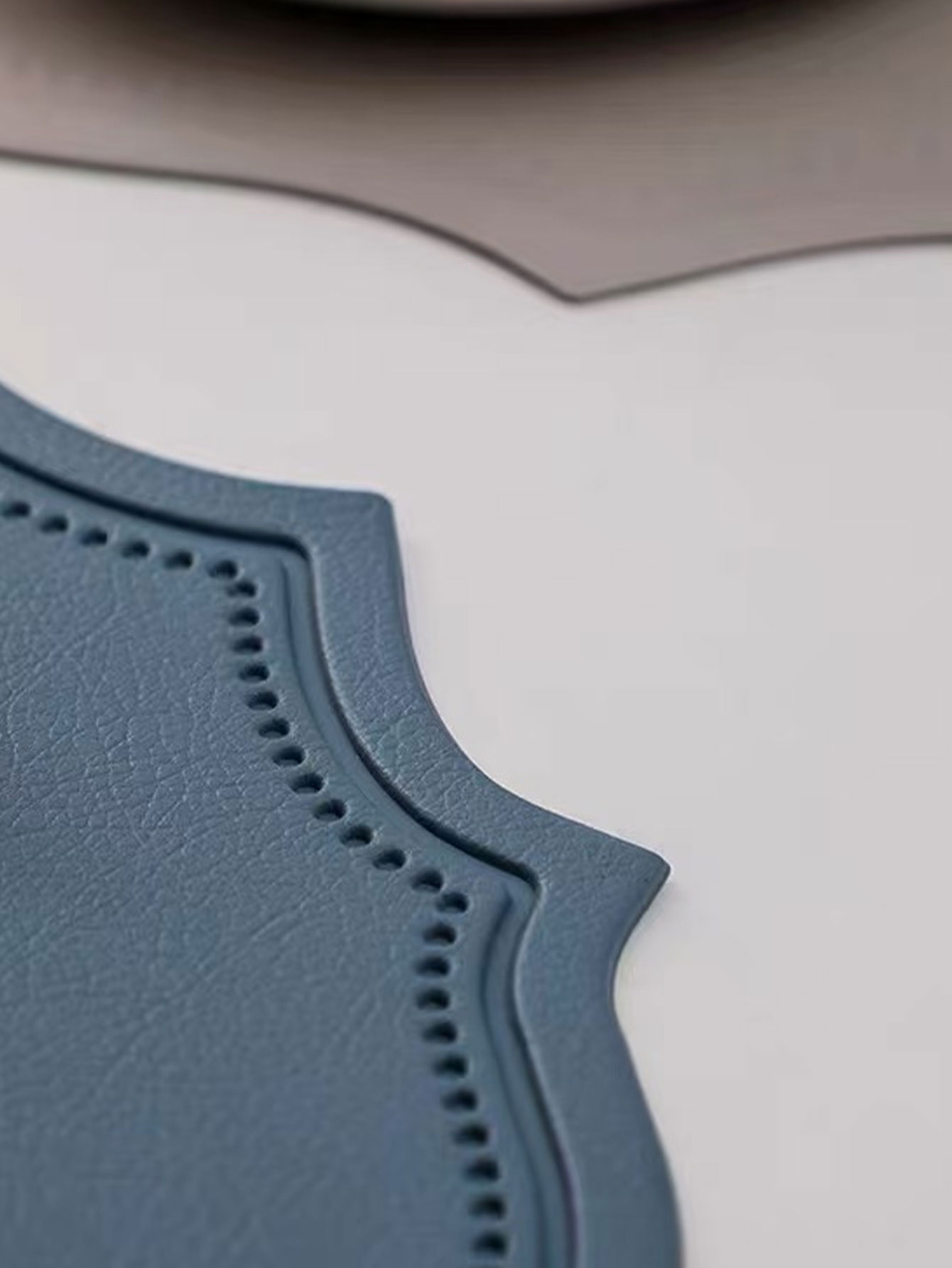 Set de table en cuir style INS - Leatherwork Desk avis et prix